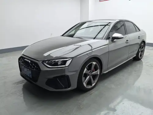 Audi S4, 2022