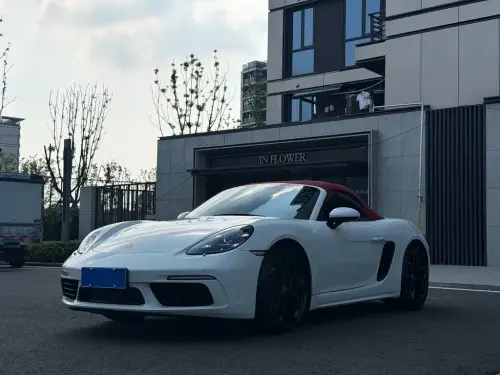 Porsche 718, 2024
