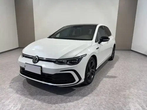 Volkswagen Golf, 2023