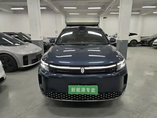AITO M7, 2025
