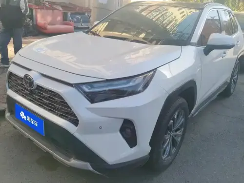 Toyota RAV4, 2025