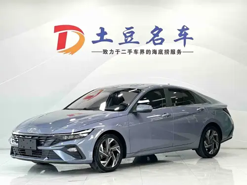 Hyundai Elantra, 2023