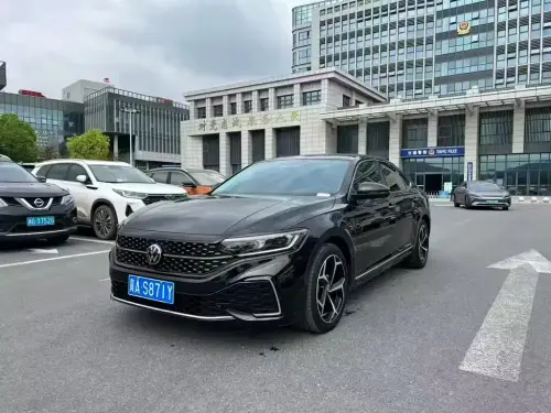 Volkswagen Passat, 2023