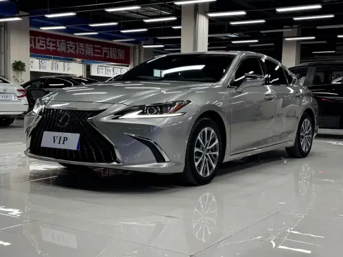 Lexus ES, 2023