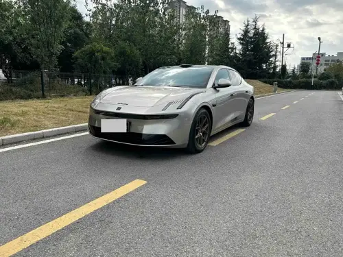 Lynk & Co 10, 2025
