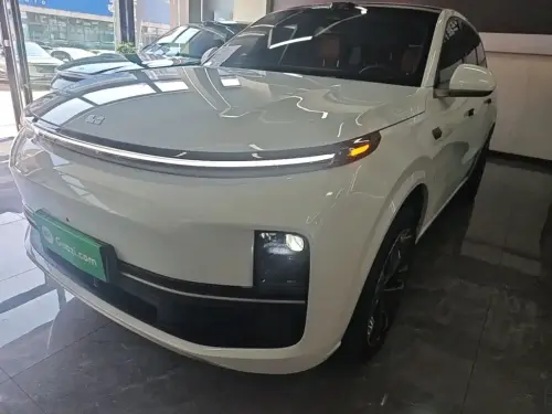 Li Auto L9, 2025