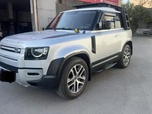 Land Rover Defender, 2021