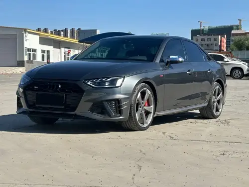 Audi S4, 2022