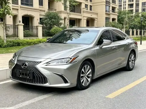 Lexus ES, 2020