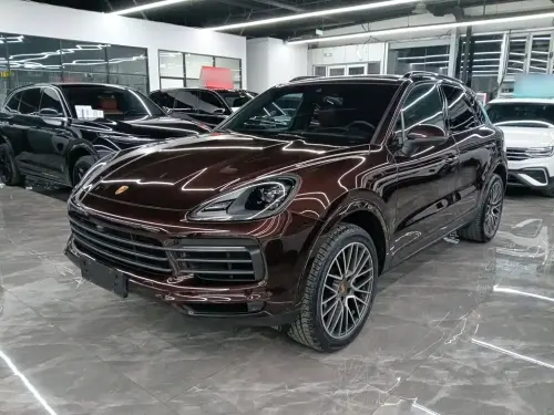 Porsche Cayenne, 2023