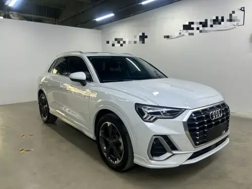 Audi Q3, 2022
