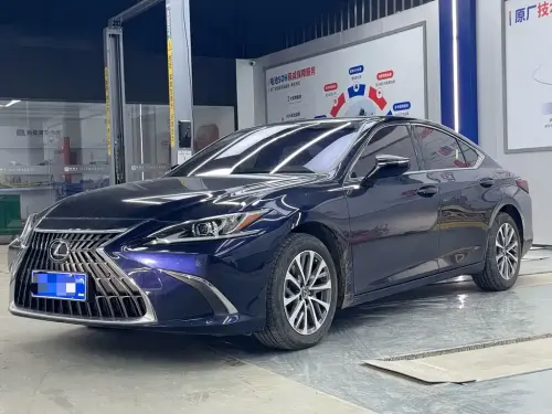 Lexus ES, 2024