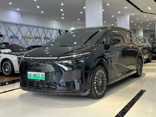 XPeng X9, 2026