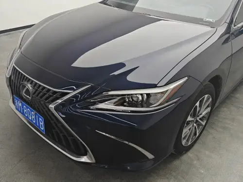 Lexus ES, 2023