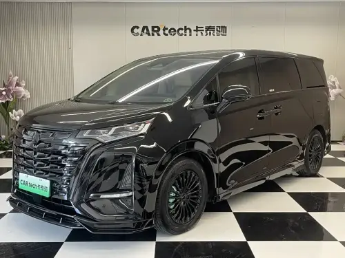 Denza D9, 2025