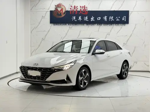 Hyundai Elantra, 2023