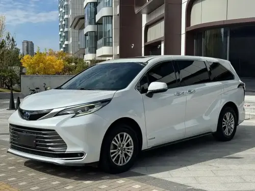 Toyota Sienna, 2022