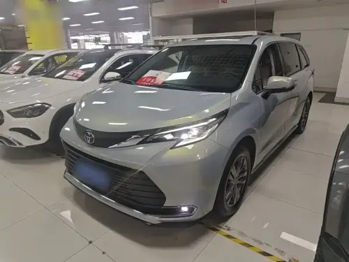 Toyota Sienna, 2026