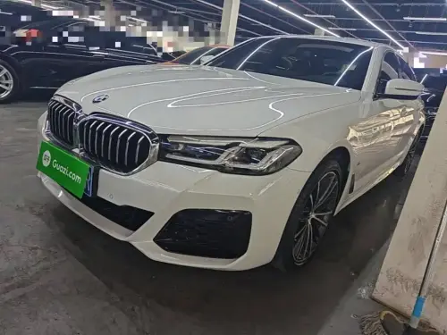BMW 5-Series, 2023