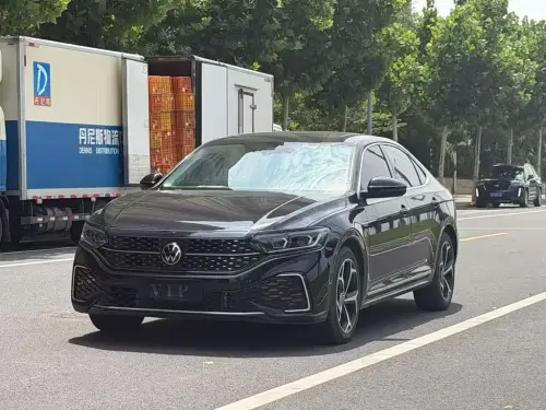 Volkswagen Passat, 2024