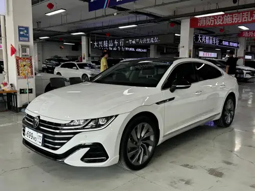 Volkswagen CC, 2024
