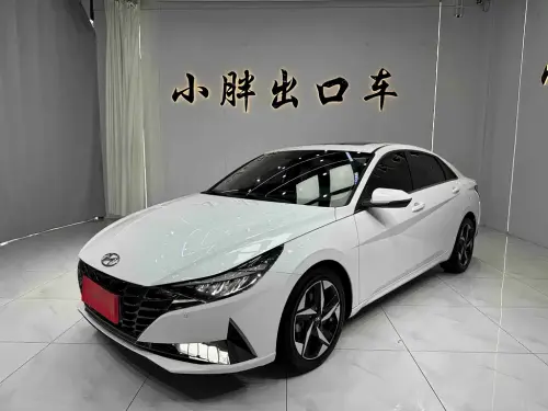 Hyundai Elantra, 2023