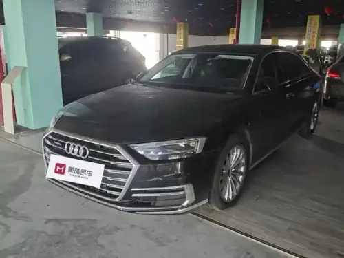 Audi A8, 2022