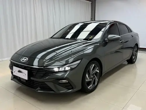 Hyundai Elantra, 2023