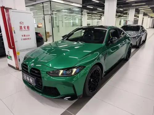 BMW 4-Series M, 2025