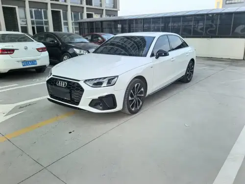 Audi A4, 2023
