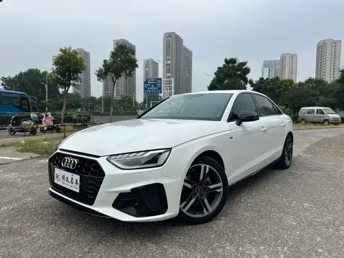Audi A4, 2023