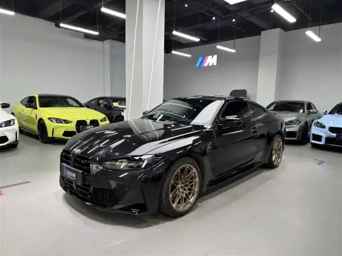BMW 4-Series M, 2025