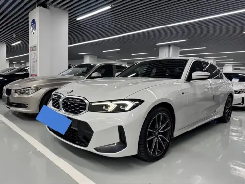 BMW 3-Series, 2022