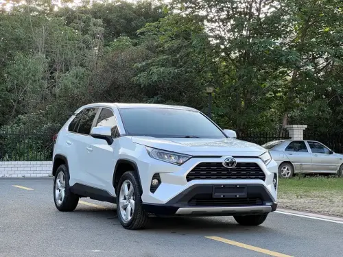 Toyota RAV4, 2021