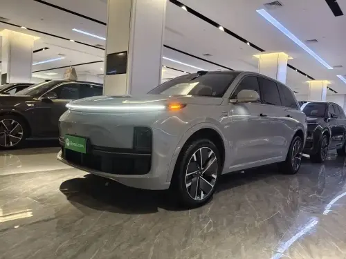 Li Auto L9, 2025