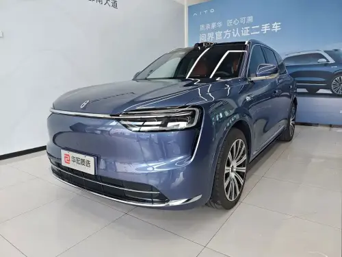 AITO M7, 2025
