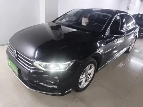 Volkswagen Magotan, 2025