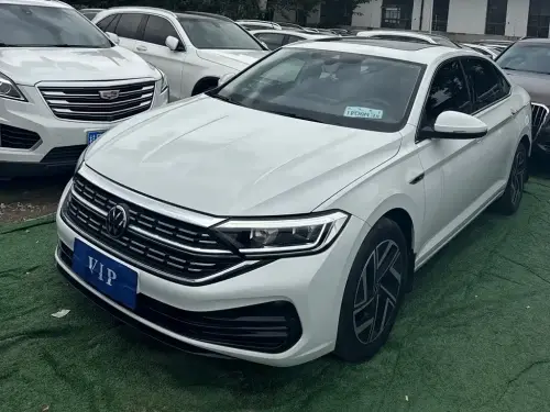 Volkswagen Sagitar, 2022