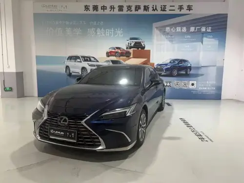 Lexus ES, 2025