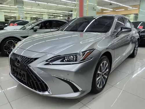 Lexus ES, 2024