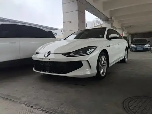 Volkswagen Lamando, 2022