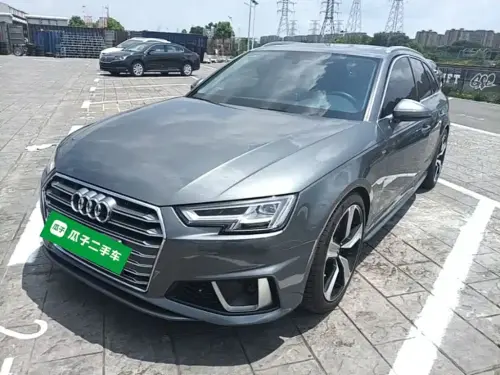 Audi A4, 2020