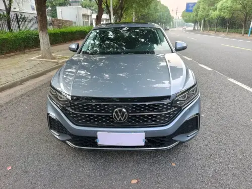 Volkswagen Passat, 2022