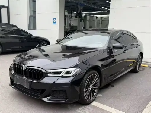 BMW 5-Series, 2023
