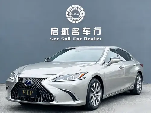 Lexus ES, 2021