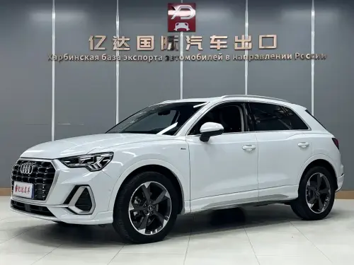 Audi Q3, 2022