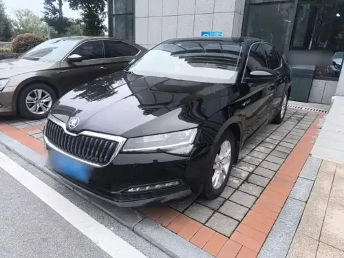 Skoda Superb, 2020