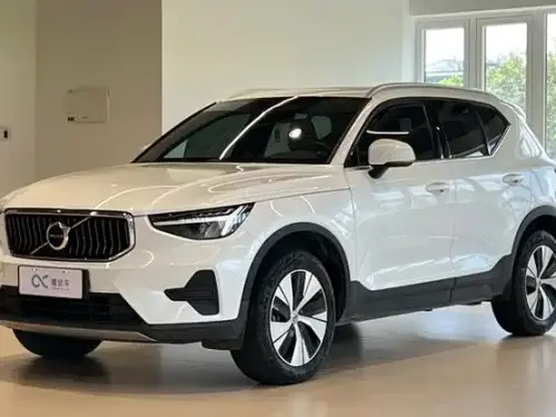 Volvo XC40, 2024