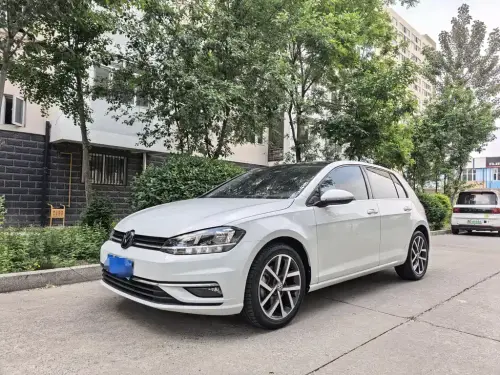 Volkswagen Golf, 2020