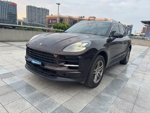 Porsche Macan, 2021